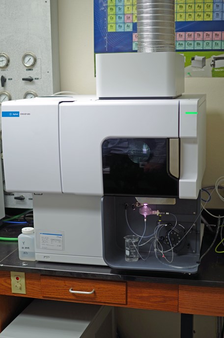 Inductively Coupled Plasma Optical Emission Spectroscopy Machine
