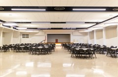 Lake Mirror Auditorium  - set with 10-foot diameter round tables.